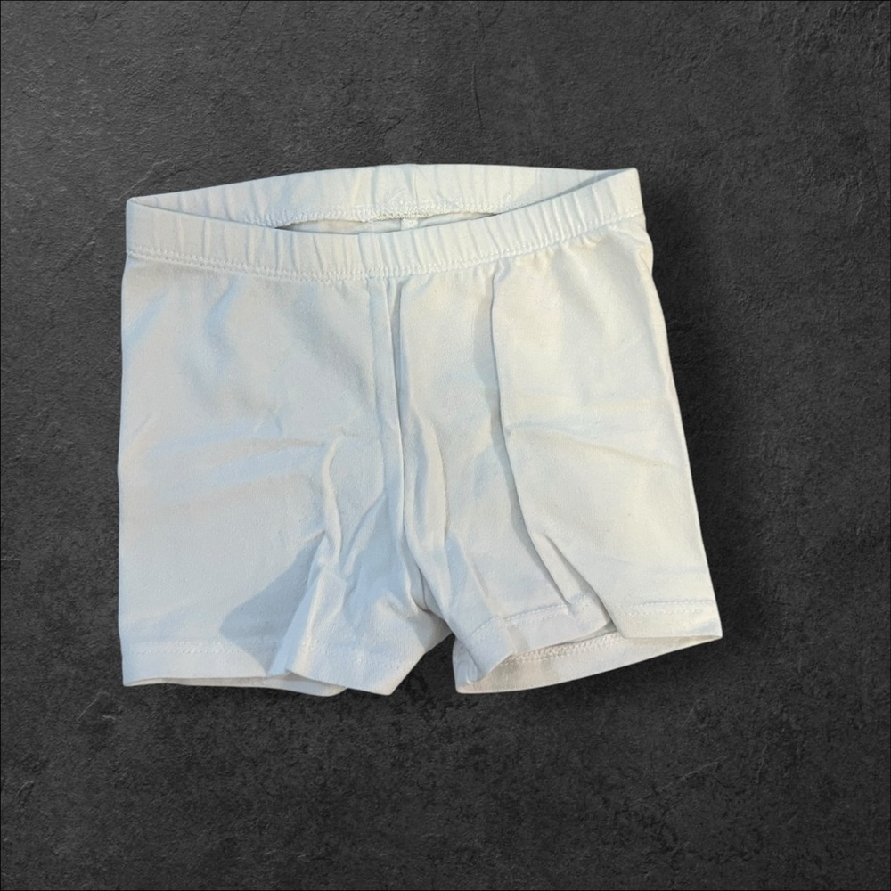 Cat & Jack White Shorts Kids Size 2T Bundle Gender Neutral - Picture 2 of 3